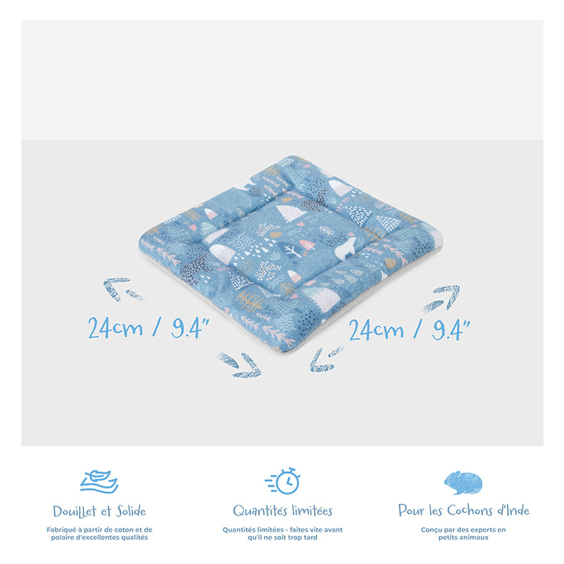 Pee Pad de la marque Kavee motif bleu ours polaire sur fond gris avec ses dimensions et avantages