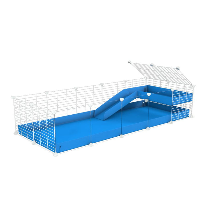 une kavee cage 5x2 avec panneaux transparents en plexiglass  pour cochons d'inde avec une rampe un loft un coroplast bleu et grilles blanches fines sans danger