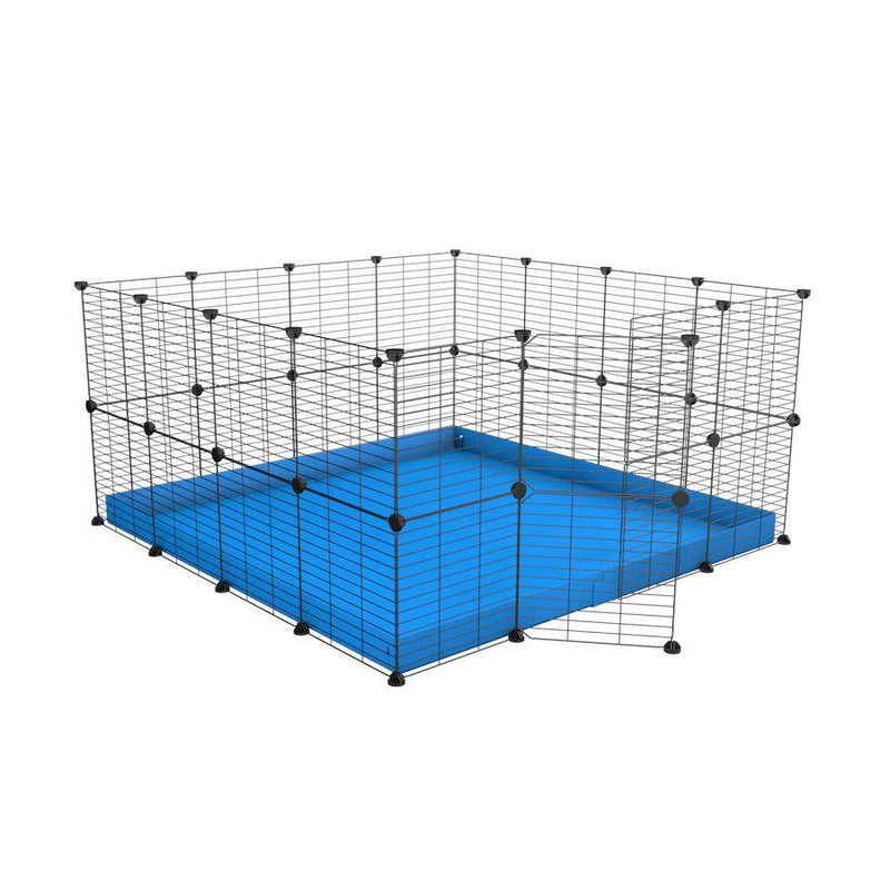 Une cavy cage modulaire pour lapin 4x4 avec grilles pour bebe coroplast bleu de kavee france
