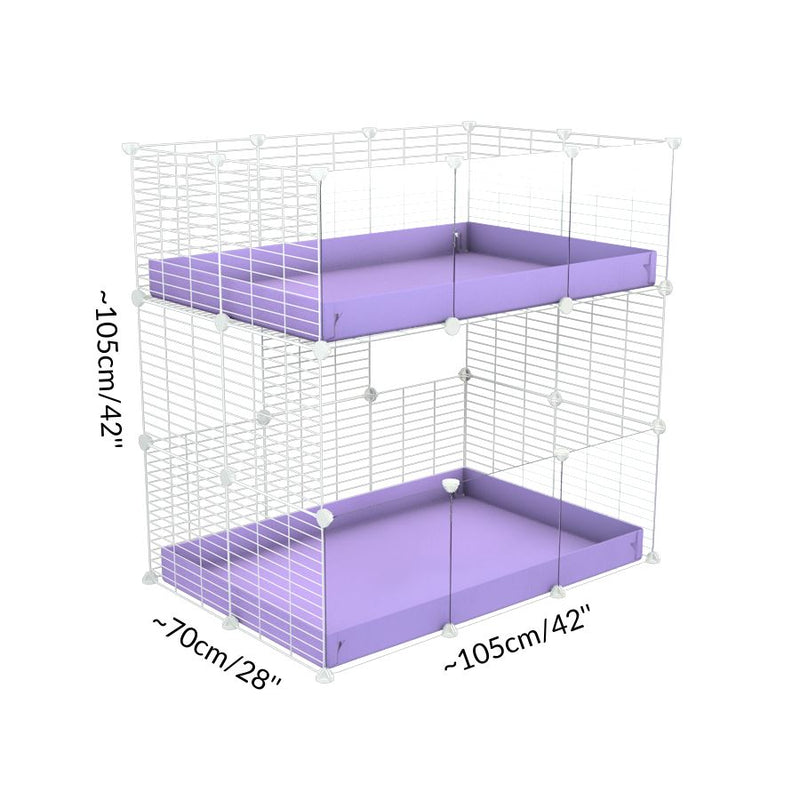 Taille d'Une cavy cage double deux etages 3x2  avec panneaux transparents en plexiglass pour cochons d'inde avec coroplast violet mauve pastel lilas et grilles avec petits trous par Kavee