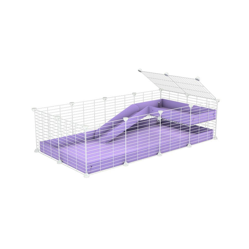 une cavy cage 4x2 pour cochons d'inde avec une rampe un loft un coroplast violet lilas et grilles blanches sans danger kavee