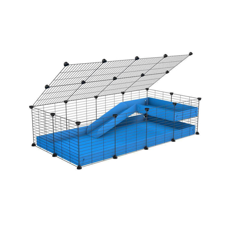 une kavee cage 4x2 pour cochons d'inde avec une rampe un couvercle un coroplast bleu et grilles ok pour bebes