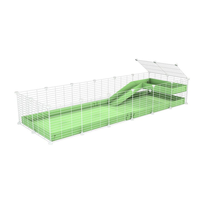 une cavy cage 6x2 pour cochons d'inde avec une rampe un loft un coroplast vert pistache et grilles blanches sans danger