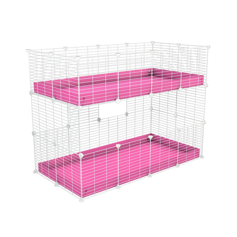Une kavee cage double deux etages 4x2 pour cochons d'inde avec coroplast rose et grilles blanches sans danger pour bebes