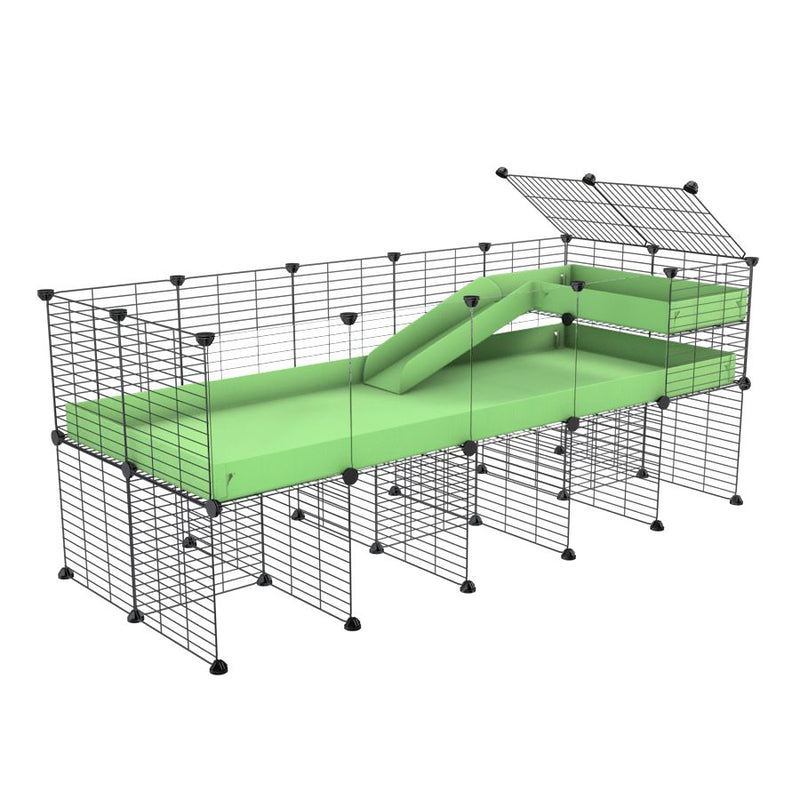 une cavy cage 5x2  avec panneaux transparents en plexiglass pour cochons d'inde avec rehausseur loft rampe coroplast vert pistache et grilles a petits trous de kavee