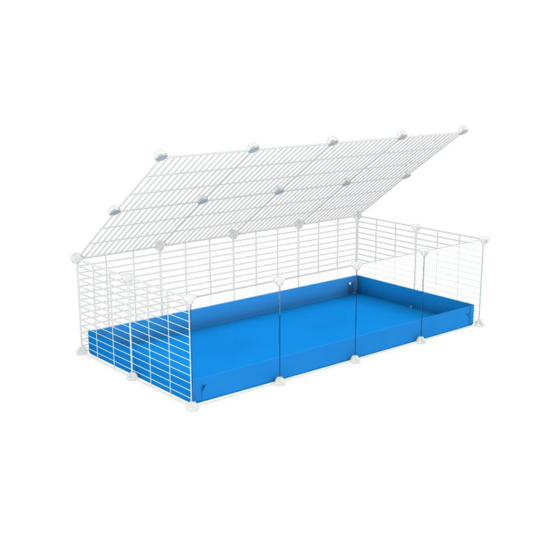 une cavy cage 4x2 pour cochons d'inde avec panneaux transparents en plexiglass avec couvercle coroplast bleu et grilles blanches avec barreaux etroits de kavee