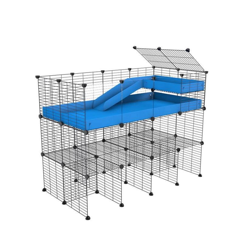 une kavee cage 2x4 avec panneaux transparents en plexiglass pour cochons d'inde avec trois etages loft rampe coroplast bleu et grilles fines