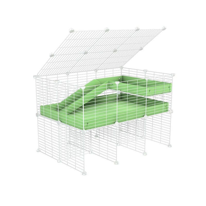 une cavy cage 3x2 pour cochons d'inde avec rehausseur couvercle loft rampe coroplast vert et grilles blanches de kavee