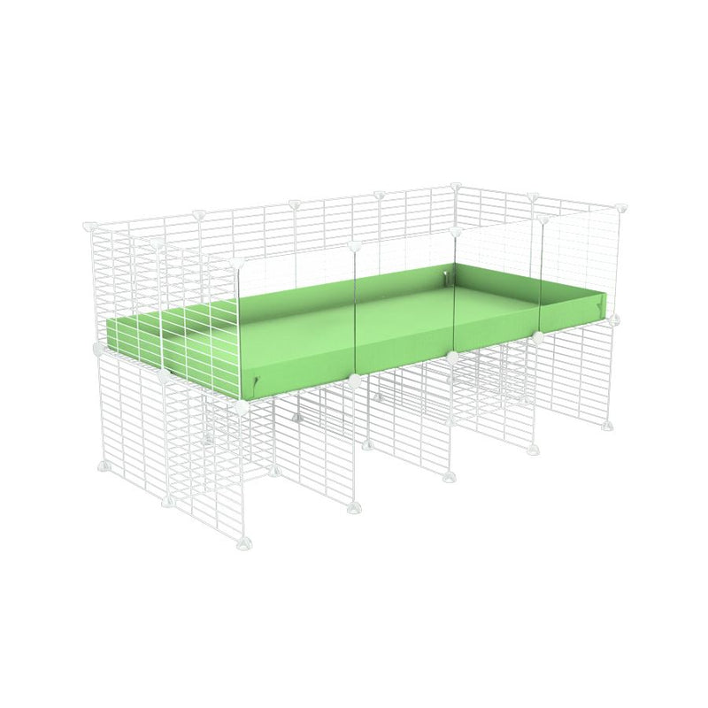 une cavy cage C&C 4x2 avec panneaux transparents en plexiglass  pour cobayes cochons d'inde avec rehausseur correx vert et grilles blanches fines de kavee france