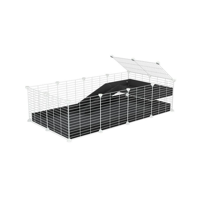 une cavy cage 4x2 pour cochons d'inde avec une rampe un loft un coroplast noir et grilles blanches sans danger kavee